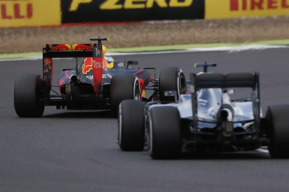 Verstappen Rosberg Silverstone 2016 F1