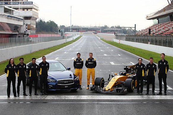 Car group shot INFINITI feature Car group shot INFINITI feature