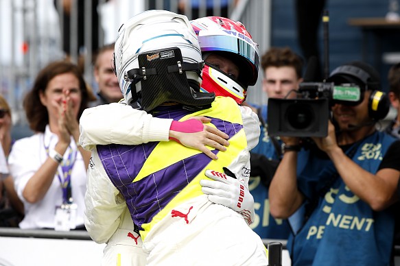 Emma Kimilainen and Alice Powell Assen W Series 2019 Emma Kimilainen and Alice Powell Assen W Series 2019