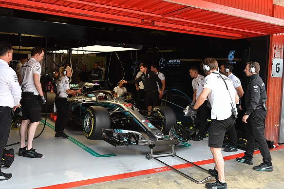 Mercedes F1 garage 2018 Mercedes F1 garage 2018