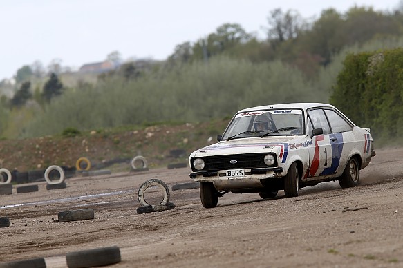 Enaam Ahmed Mk2 Escort Enaam Ahmed Mk2 Escort