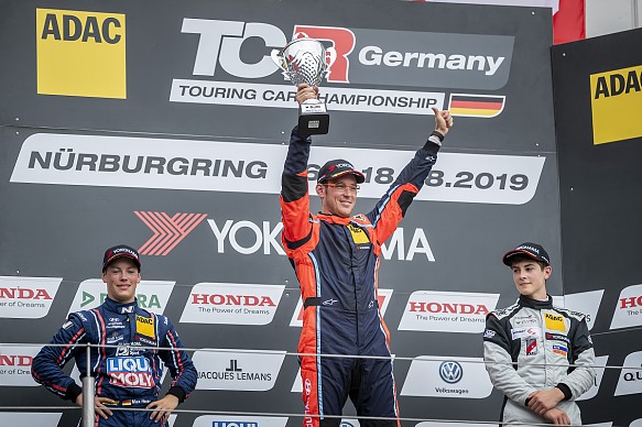 Thierry Neuville TCR Thierry Neuville TCR