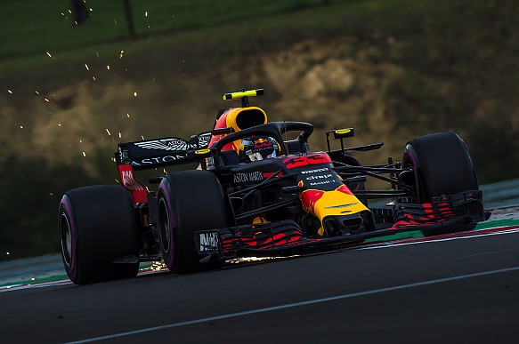 Red Bull RB14 sparking Red Bull RB14 sparking