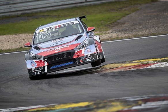 Thierry Neuville TCR Thierry Neuville TCR