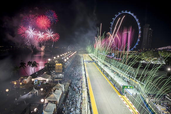 Singapore GP F1 fireworks Singapore GP F1 fireworks
